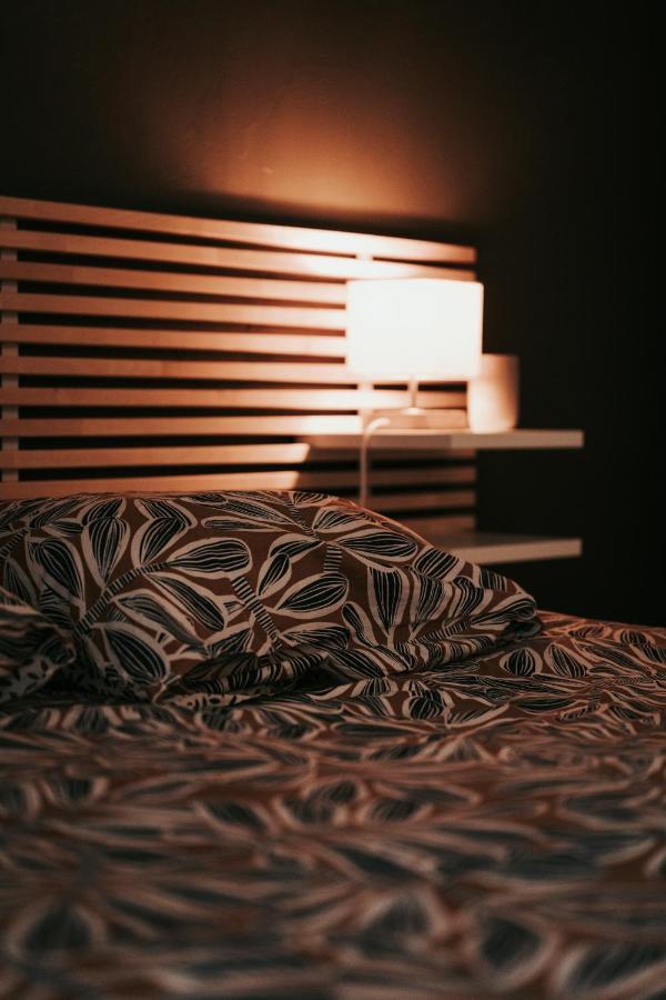 Cosy T2 Renove, Proche Centre-Ville-Fibre/Netflix Montluçon Buitenkant foto